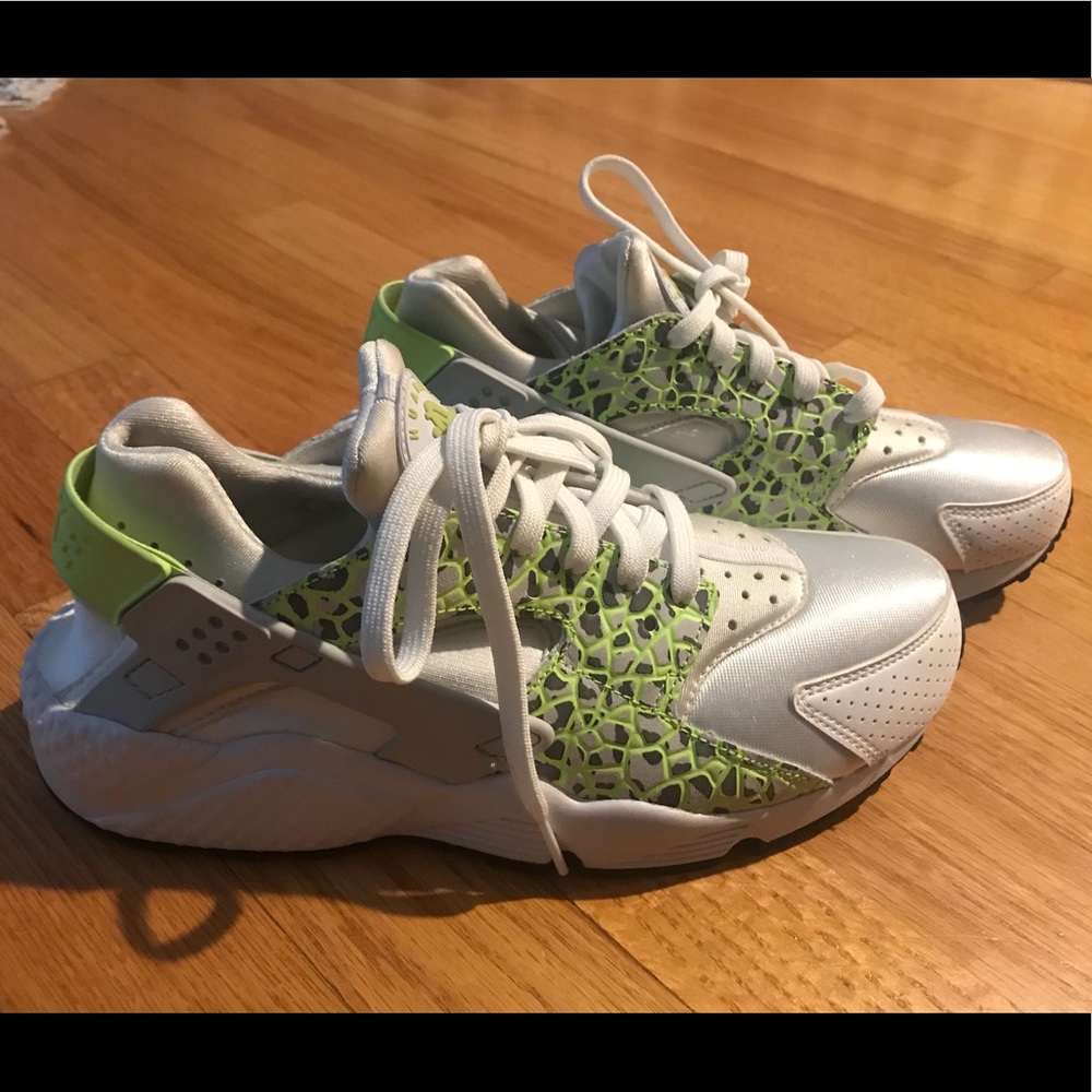NIKE Air huarache run for women